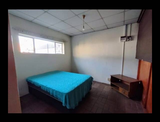 2 bed property to rent in FAIRWAYS